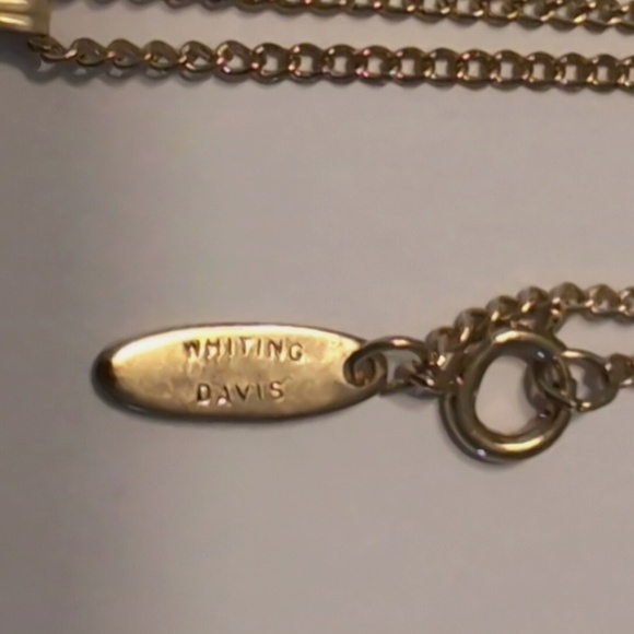 Vintage Whiting & Davis Gold Tone Purple Stone Leaf Locket Pendant Necklace - Picture 3 of 4